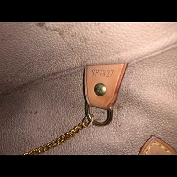 ❌SOLD Authentic LV Bucket Bag GM Monogram - Picture 5 of 6
